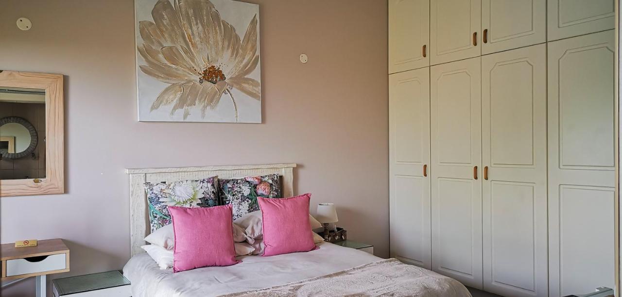 Cove View B&B East London Dış mekan fotoğraf